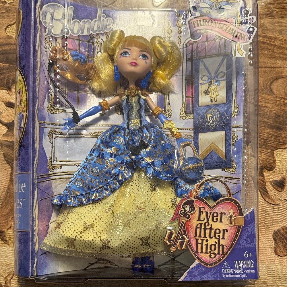 Ever After High Blondie Lockes Doll - Blue and Yellow
